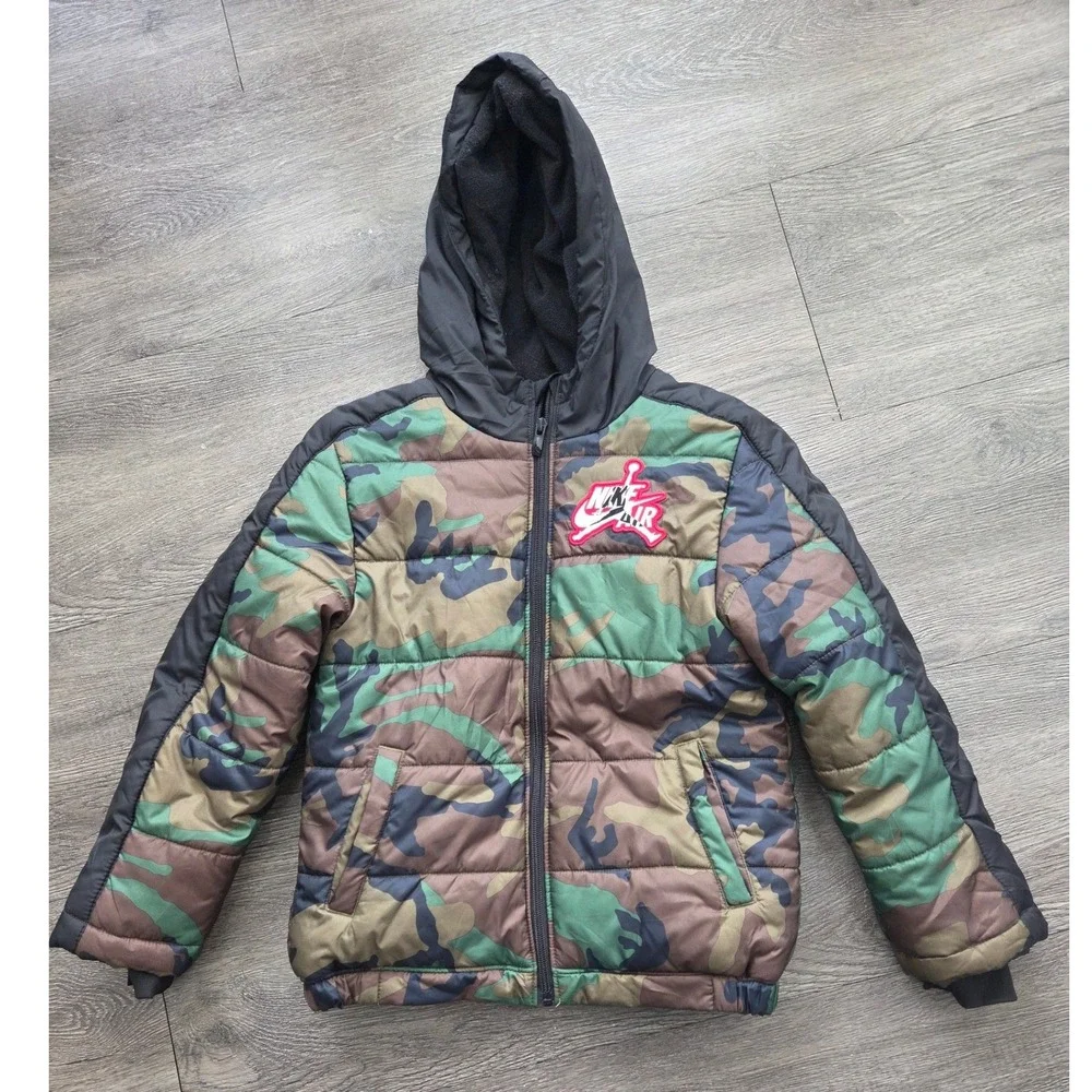 Jordan Camo Puffer Jacket Kids Size S 8-10Y Green Black Hooded Quilted 7917-X34